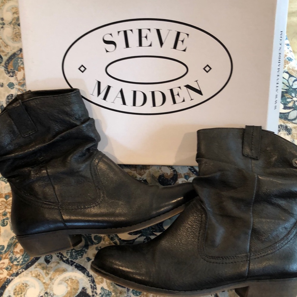 Steve Madden Black Leather Boots slightly worn